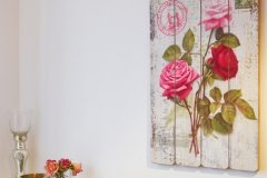 Rosendekoration-Reiki-Lounge-in-Villach